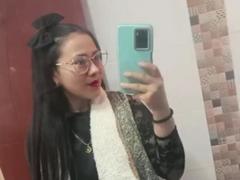 ZoeAniston - female with black hair webcam at xLoveCam