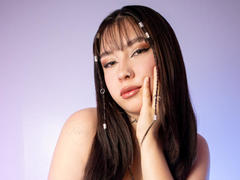 ZoeBleze - female with brown hair webcam at LiveJasmin