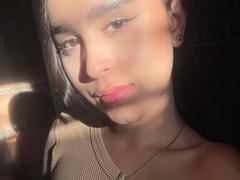 ZoeCastelli - female with black hair webcam at xLoveCam