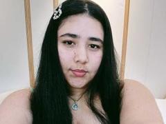 ZoeGiil - female with black hair and  small tits webcam at xLoveCam