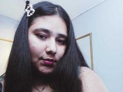 ZoeGiil - female with black hair and  small tits webcam at xLoveCam