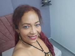 ZoeGreyX - female with brown hair and  small tits webcam at xLoveCam