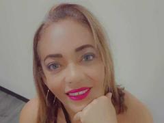 ZoeGreyX - female with brown hair and  small tits webcam at xLoveCam