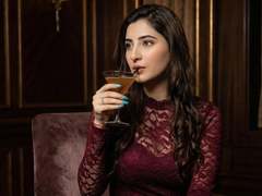 ZoeHillss - female with black hair webcam at xLoveCam