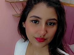 ZoeHillss - female with black hair webcam at xLoveCam