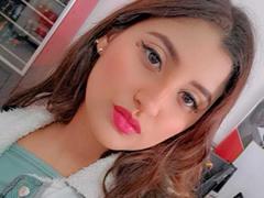 ZoeHillss - female with black hair webcam at xLoveCam