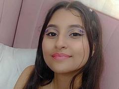 ZoeHillss - female with black hair webcam at xLoveCam