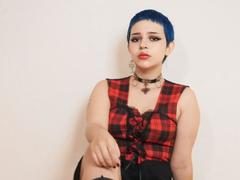 ZoeMadie - female with  small tits webcam at xLoveCam