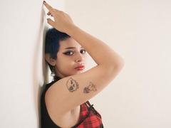 ZoeMadie - female with  small tits webcam at xLoveCam