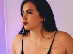 ZoeMusk - female with brown hair webcam at LiveJasmin