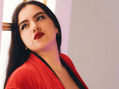 ZoeMusk - female with brown hair webcam at LiveJasmin