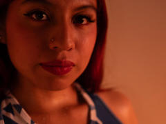 ZoeRedds - female with red hair webcam at xLoveCam