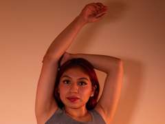 ZoeRedds - female with red hair webcam at xLoveCam