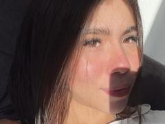 ZoeSpencer - female with brown hair webcam at xLoveCam