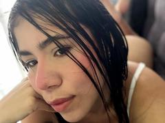 ZoeSpencer - female with brown hair webcam at xLoveCam