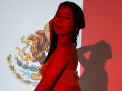 ZoeWinfrey - female with black hair webcam at LiveJasmin