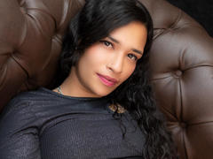 ZoeyMoretti - female with black hair webcam at LiveJasmin