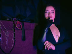 ZoeyStone - blond female webcam at xLoveCam