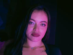 ZoeyStone - blond female webcam at xLoveCam