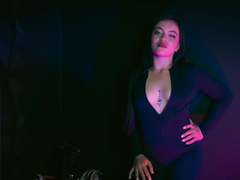 ZoeyStone - blond female webcam at xLoveCam