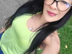 ZowyClintos from xLoveCam