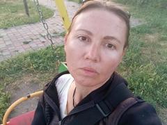 ZoyaPask - female with brown hair webcam at xLoveCam