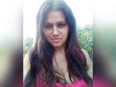 ZulfaMiller - female with black hair webcam at xLoveCam