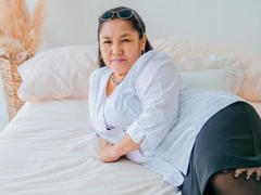 ZulfiyaBruce - female with black hair and  big tits webcam at LiveJasmin